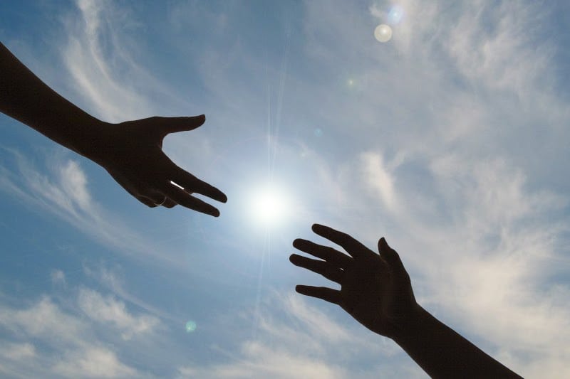 A Helping Hand in Sun Protection